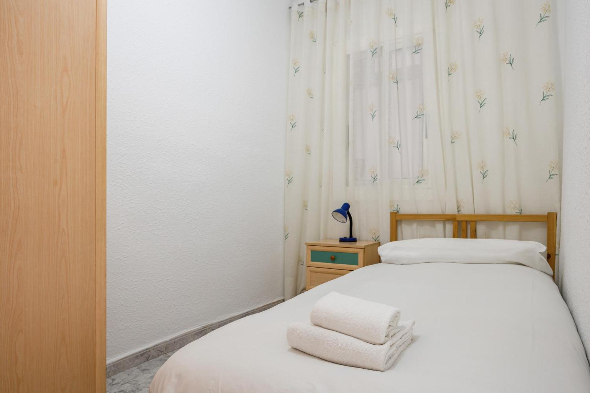 Besos - Bright Apartment Close To Congress & Port San Adrián de Besós Zewnętrze zdjęcie