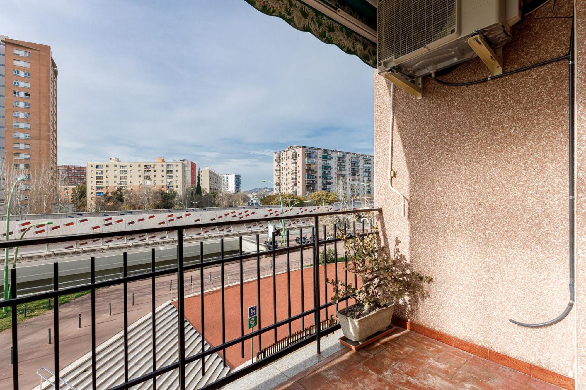 Besos - Bright Apartment Close To Congress & Port San Adrián de Besós Zewnętrze zdjęcie